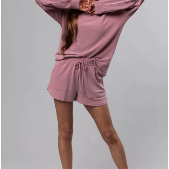 Plush 2 Piece Sleep Set NWT - Picture 10 of 14